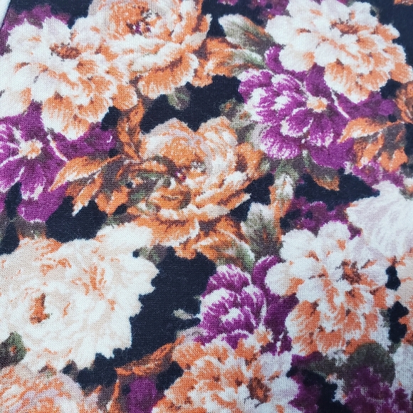 π CLOSING SALE π Floral Dress - Picture 2 of 2